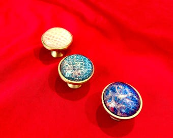 Colorful sparkly snake skin knobs, hunter knob, man cave drawer knobs, cabin cabinet knob, reptile knobs, snake knobs, manly knobs.
