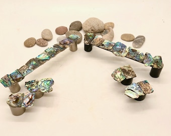 Paua abalone schelpknoppen: strandhuiskasthardware. 24% korting op alle bestellingen van meer dan 3 dollar