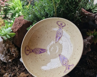 Aardewerken kom, godin, diameter 19 cm
