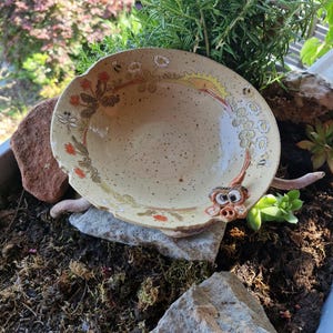 Keramiska tallrikar, sopptallrikar, djupa tallrikar, blomsteräng, elefant, diameter ca 21,5 cm