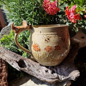 Pottery mug, flower meadow, snail, proboscis animal, approx. 600 ml, jumbo mug