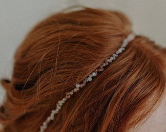 Wedding simple hair vine, minimalist bridesmaid headpiece, flower girl wreath, Quinceanera headpiece, prom hair wreath