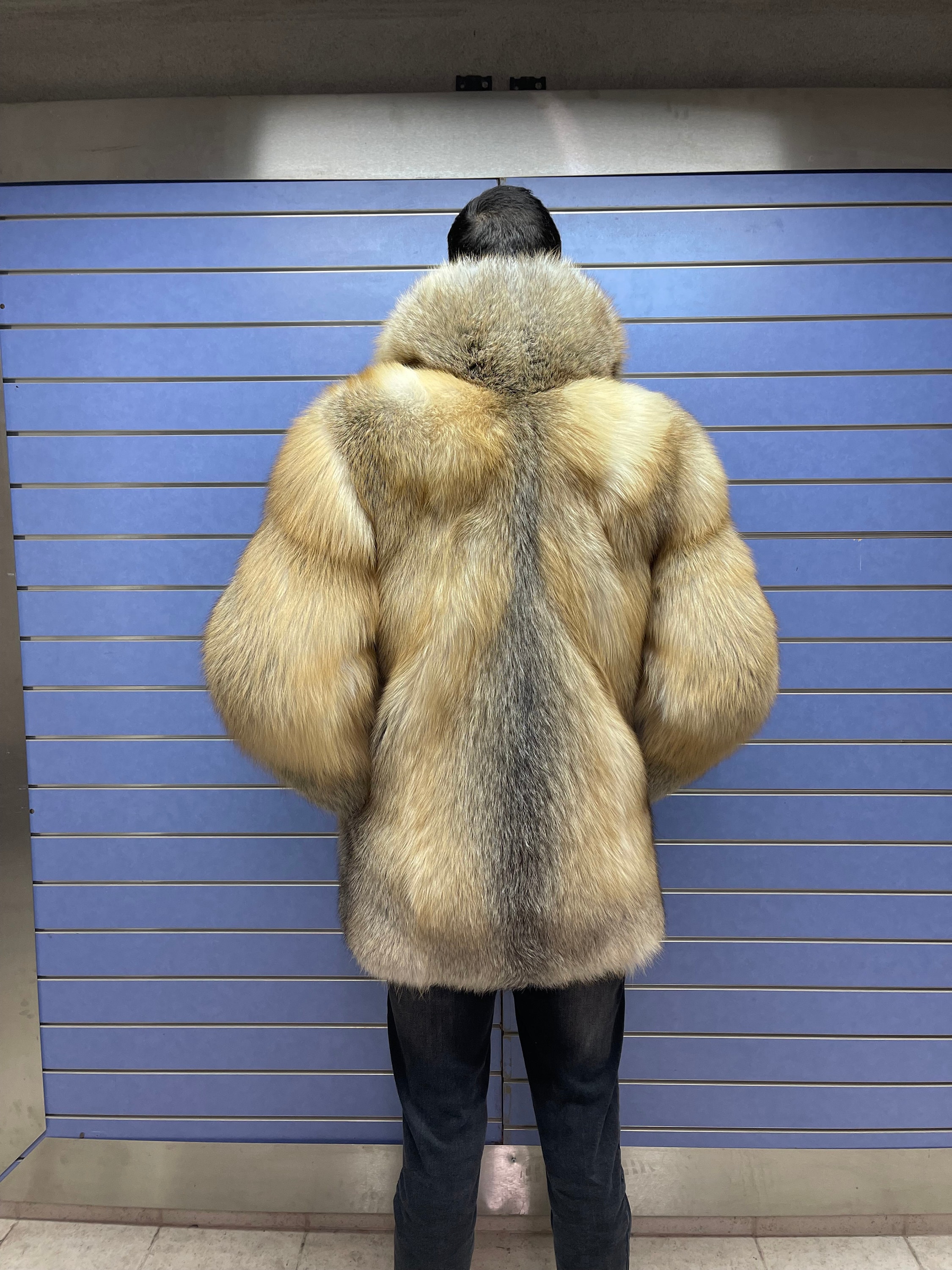 高級フルスキンゴールデンアイランドフォックスファーメンズコート