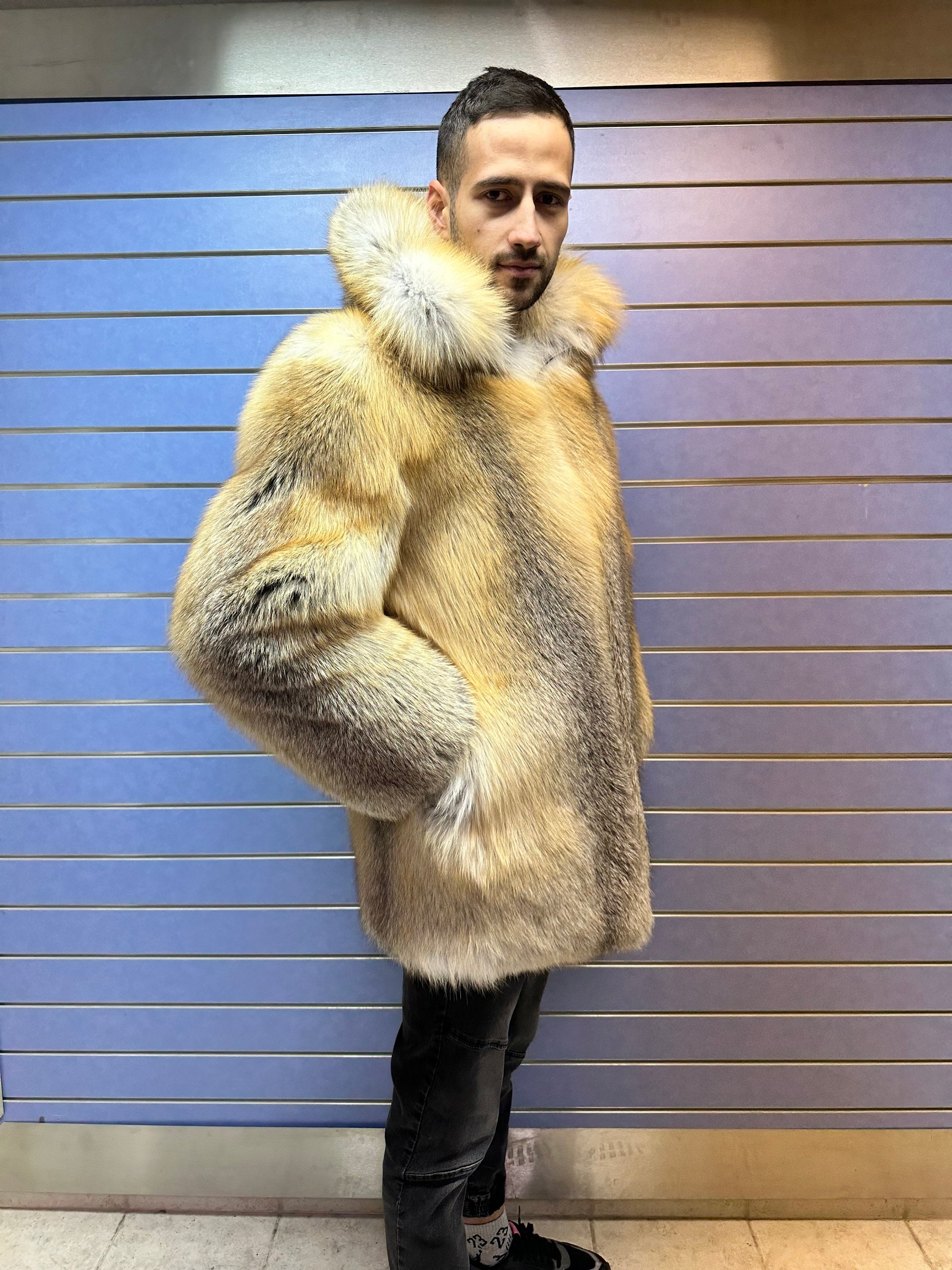 高級フルスキンゴールデンアイランドフォックスファーメンズコート