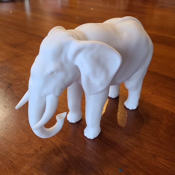 3D-utskriven vit elefant