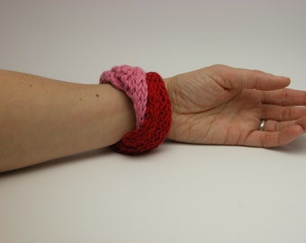 Double Mobius Bracelet in Red & Pink Cotton