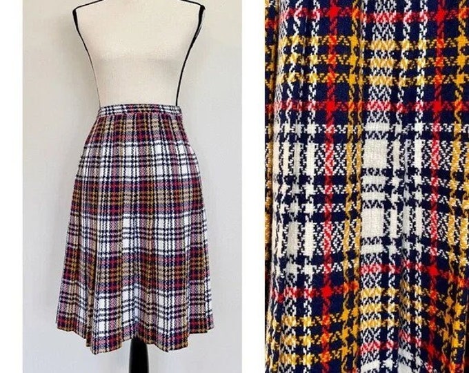 Vintage 1960s | Houndstooth Plaid A-Line Pleated Skirt