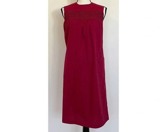 Vintage 1960s | Sleeveless Smocked Tent Dress