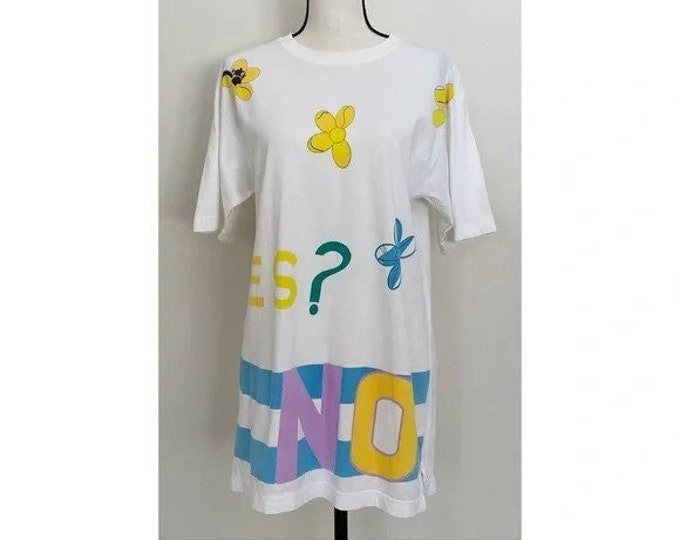 Vintage 1990s | Oversized Graphic T-Shirt