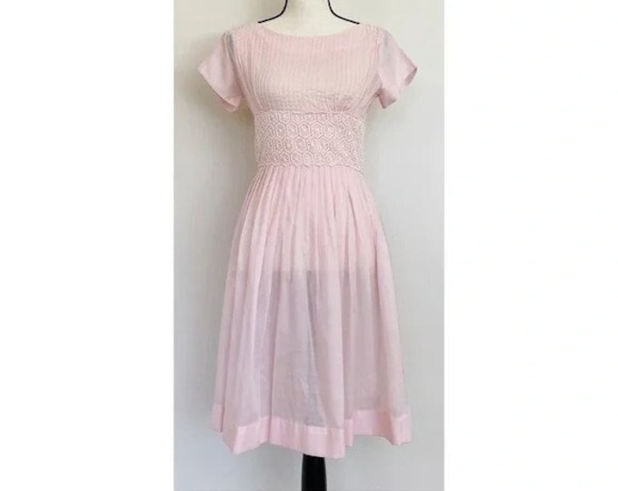 Vintage | Early 1960s Light Pink Party Dress