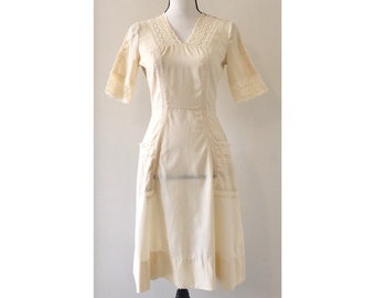 Vintage 1970s | Edwardian-Style Cream Eyelet Dress