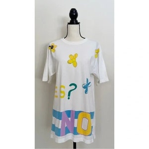 Vintage 1990s | Oversized Graphic T-Shirt