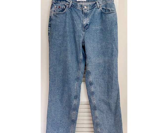 Vintage Y2K | Plus Size Tommy Hilfiger Mom Jeans