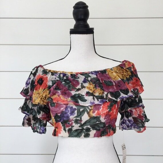 Vintage 1990s | Floral Peasant Crop Top