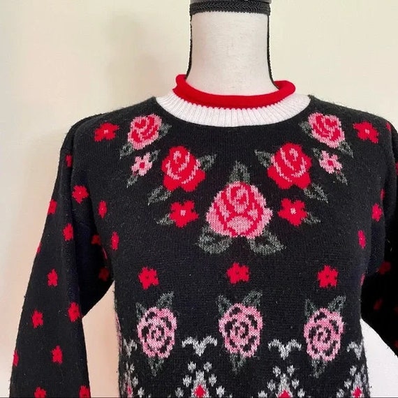 Vintage 1990s | Knit Rose Sweater - image 2