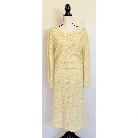 Vintage 1970s | Light Yellow Crochet Skirt Set - image 1