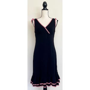 Vintage 1990s | Pink Trim Little Black Dress