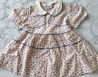 Vintage 1940s | Novelty Print Peter Pan Collar Dress