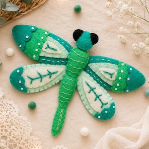 Patrón de costura para adorno de libélula de fieltro: Decoración de insectos para hacer tú mismo (PDF y SVG)