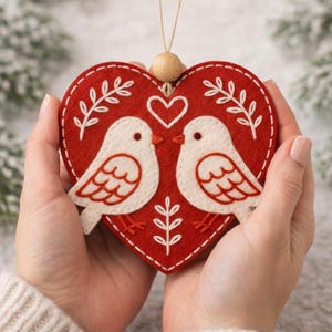 Nordic Valentine Felt Pattern Ornament PDF & SVG – Scandinavian Heart Love Birds Sewing Pattern