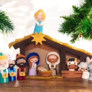 Felt Nativity PDF SVG hand sewing Pattern, Christmas Scene, Bethlehem Portal, Baby Jesus, Virgin Mary, Wise Men, Joseph, Angel, Animals, DIY