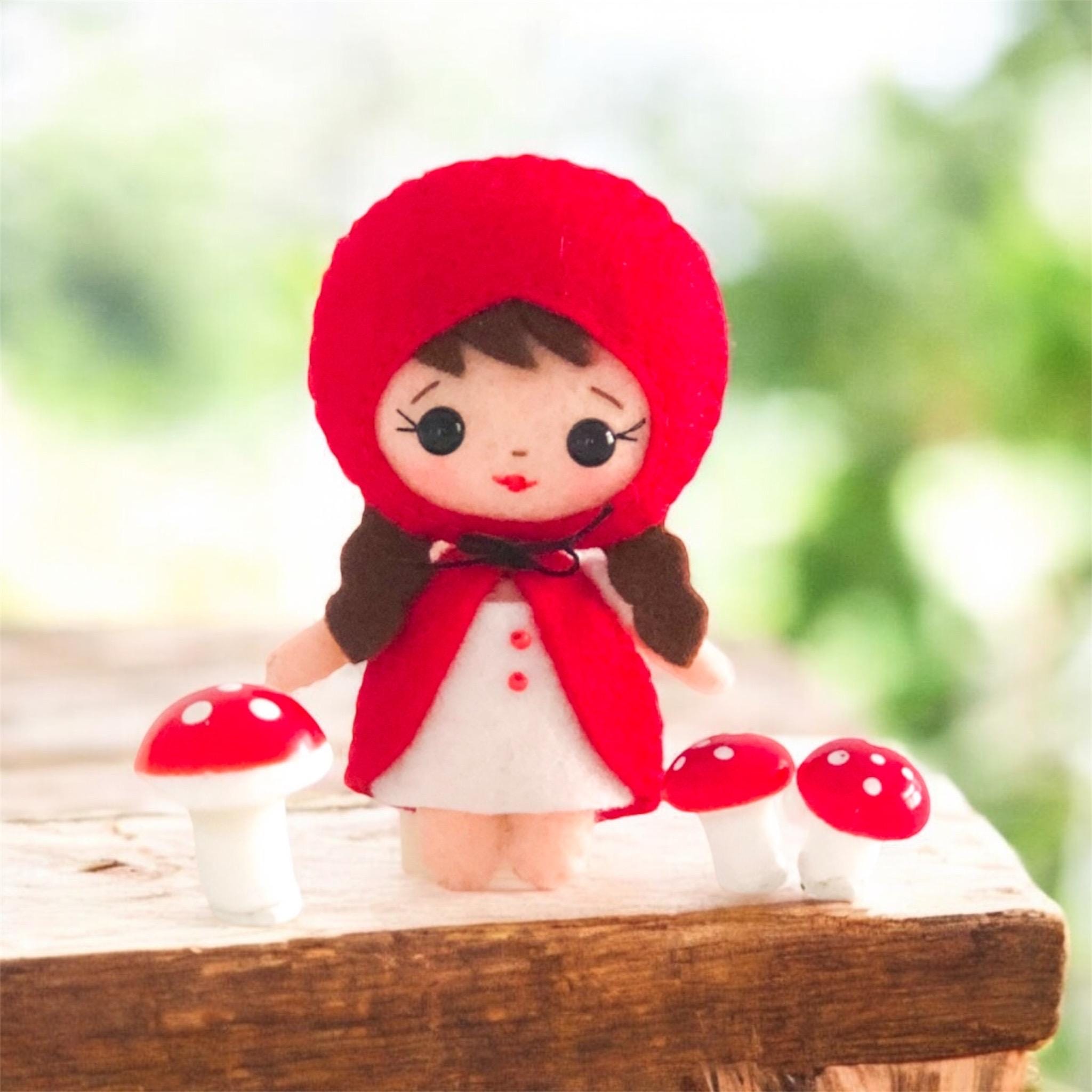 赤ずきんちゃんフェルト人形の縫製パターン：DIYクラフト（PDF & SVG