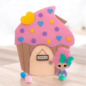 Cupcake Dollhouse Quiet Book PDF Sewing Pattern: Felt Sewing Project
