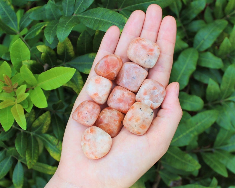 10 ieces of tumbled sunstone crystals - medium size