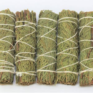 Cedar Smudge 4" Sticks - 3 Piece Lot (Fresh Bundles For Incense & Craft Uses) afbeelding 8