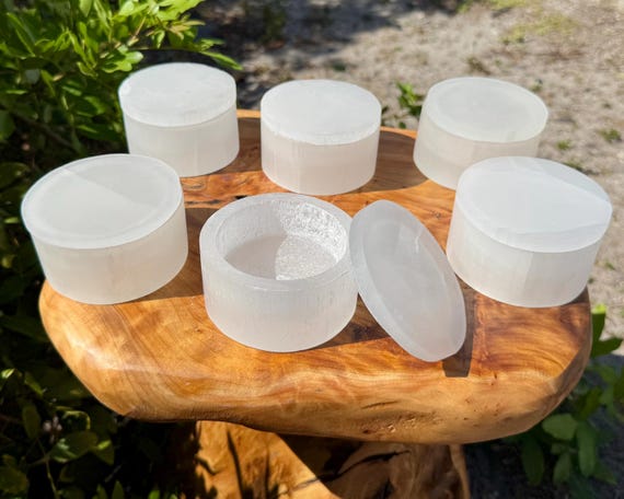 Selenite Charging Jar with Lid - Stunning Selenite Bowl for Crystal Cleansing (Purify, Amplify & Harmonize Your Space)