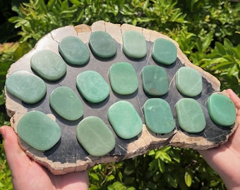 Piedras de palma de aventurina verde - Tamaño mediano, forma ovalada (piedra de aventurina de cristal pulido liso para aliviar el estrés)