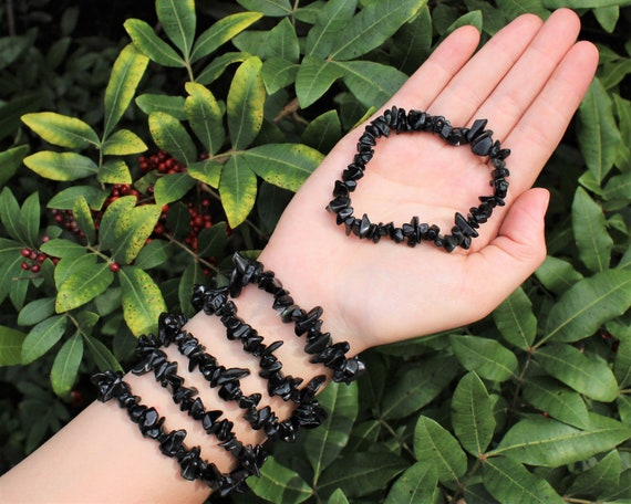 Black Obsidian Chip Bracelet (Black Obsidian, Stretch Bracelet, Crystal Chip Bracelet, Black Obsidian Bracelet, Crystal Healing)