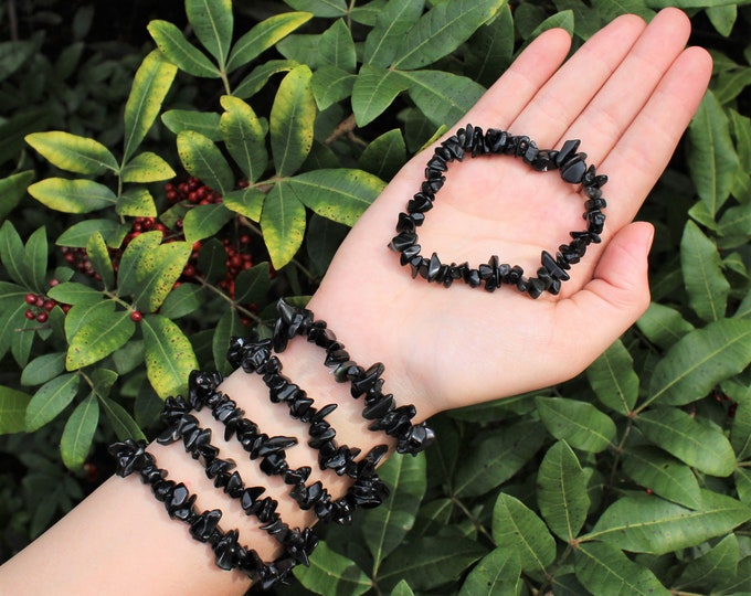 Black Obsidian Chip Bracelet (Black Obsidian, Stretch Bracelet, Crystal Chip Bracelet, Black Obsidian Bracelet, Crystal Healing)