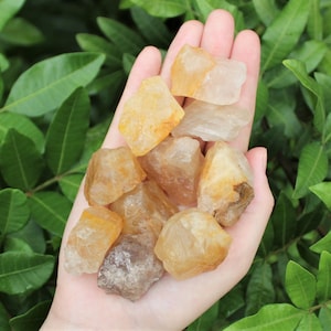 Golden Healer Quartz Rough Natural Stones: Choose How Many Pieces (Premium Quality &#39;A&#39; Grade Raw Yellow Hematoid Quartz Crystals)