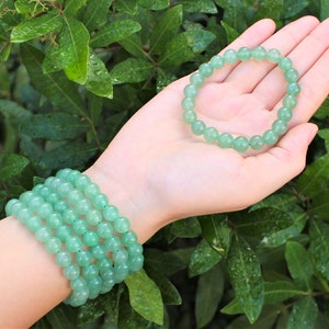 Green Aventurine Bead Bracelet: 6 mm or 8 mm Round Crystals (Green Aventurine Bracelet, Green Quartz Crystal Bracelet)