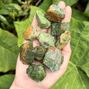 Piedras naturales de crisoprasa en bruto: Elija cuántas piezas (cristales de crisoprasa en bruto de grado 'A')