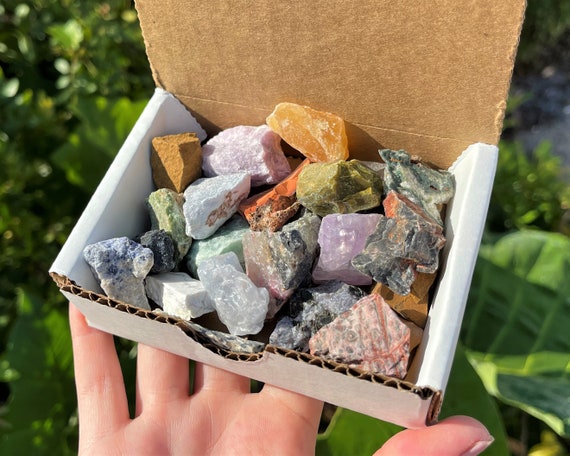 MINIATURE Crafters Collection Box: Gems Crystals Natural Raw Minerals - 1/2 lb (8 oz) (Mixed Tiny Gemstone, 0.25" - 1")