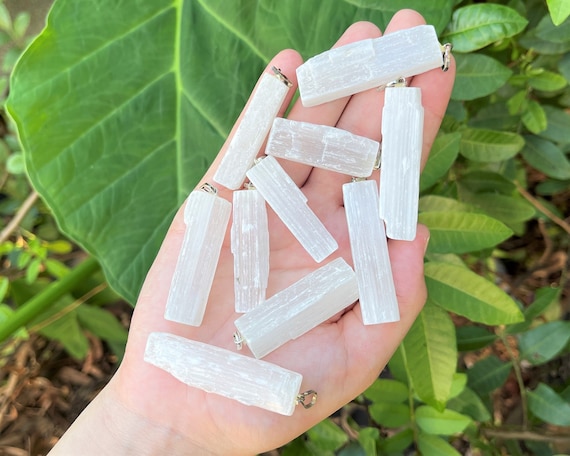 Selenite Crystal Pendant / Necklace (Crystal Healing, Crystal Necklace, Selenite Jewlry, Protection Necklace)