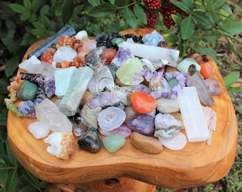 Crystal Confetti Scoop: Mystery Crystal Bags, Mixed Lucky Dip (Tumble Stones, Rough Stones, Crystals,  Selenite, Bracelets, and Gifts)