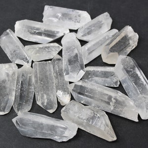 Natural Clear Quartz Crystal Points 50 gm Lot (250 Carat, 1.7 oz, &#39;A&#39; Grade Premium Quality, Quartz Point, Quartz Crystal)