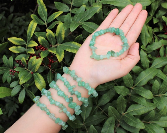 Green Aventurine Chip Bracelet (Aventurine Stretchy String Bracelet, Green Aventurine Chips, Stretch Bracelet, Heart Chakra)