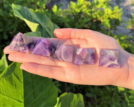 Amethyst Crystal Pyramid, 1" - 1.25" (25 - 30 mm) (Polished Gemstone Pyramid)