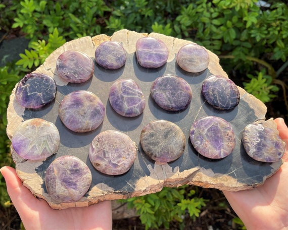 Amethyst Palm Stone: Medium Size, Stone Shape Oval (Smooth Polished Worry Stone, Amethyst Gemstone Pocket Stone)