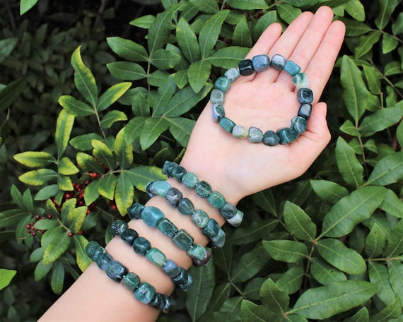 Moss Agate Tumbled Gemstone Bracelet: 6-8 mm Stones (Premium Grade Stretch Nugget Bracelet)