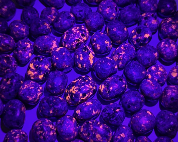 Yooperlite Tumbled Stones: Choose Ounces or lb Bulk Wholesale Lots (Premium Quality 'A' Grade Yooperlite Crystals, Flame Stone, UV Reactive)
