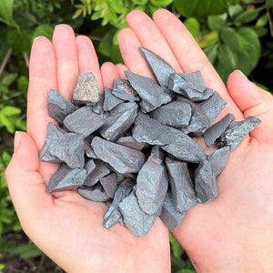 Hematite Rough Natural Crystal Chips, 0.5 - 1.25&quot;: Choose Ounces or lb Bulk Wholesale Lots (Raw Hematite, Natural Hematite Crystals)