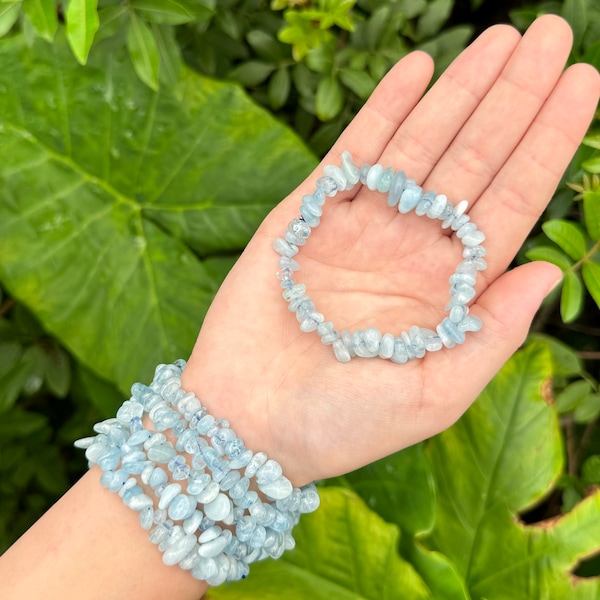 Aquamarine Chip Bracelet (Aquamarine Crystal Bracelet, Premium Grade Stretch Chip Bracelet, Aquamarine Gemstones)