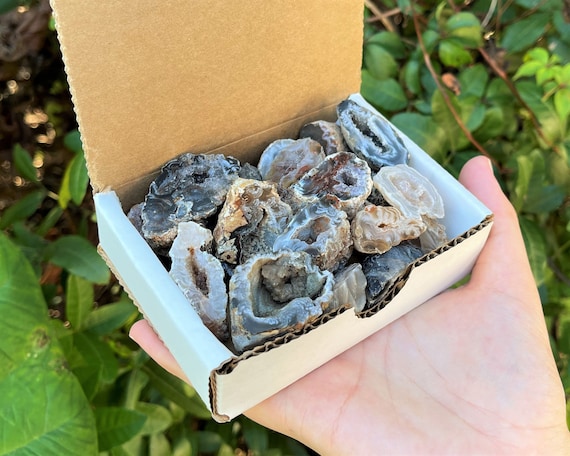 Oco Agate Geodes 1/2 lb Box Lot - 'B' Grade Oco Agate Crystal Gift Boxes (Natural Crystal Druzy Halves, Wholesale Oco Agate)