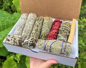 Smudge Sampler Box 9 Stick Kit - White Sage, Black Sage, Blue Sage, Cedar, Desert, Dragons Blood, Juniper, Yerba & Palo Santo Wood