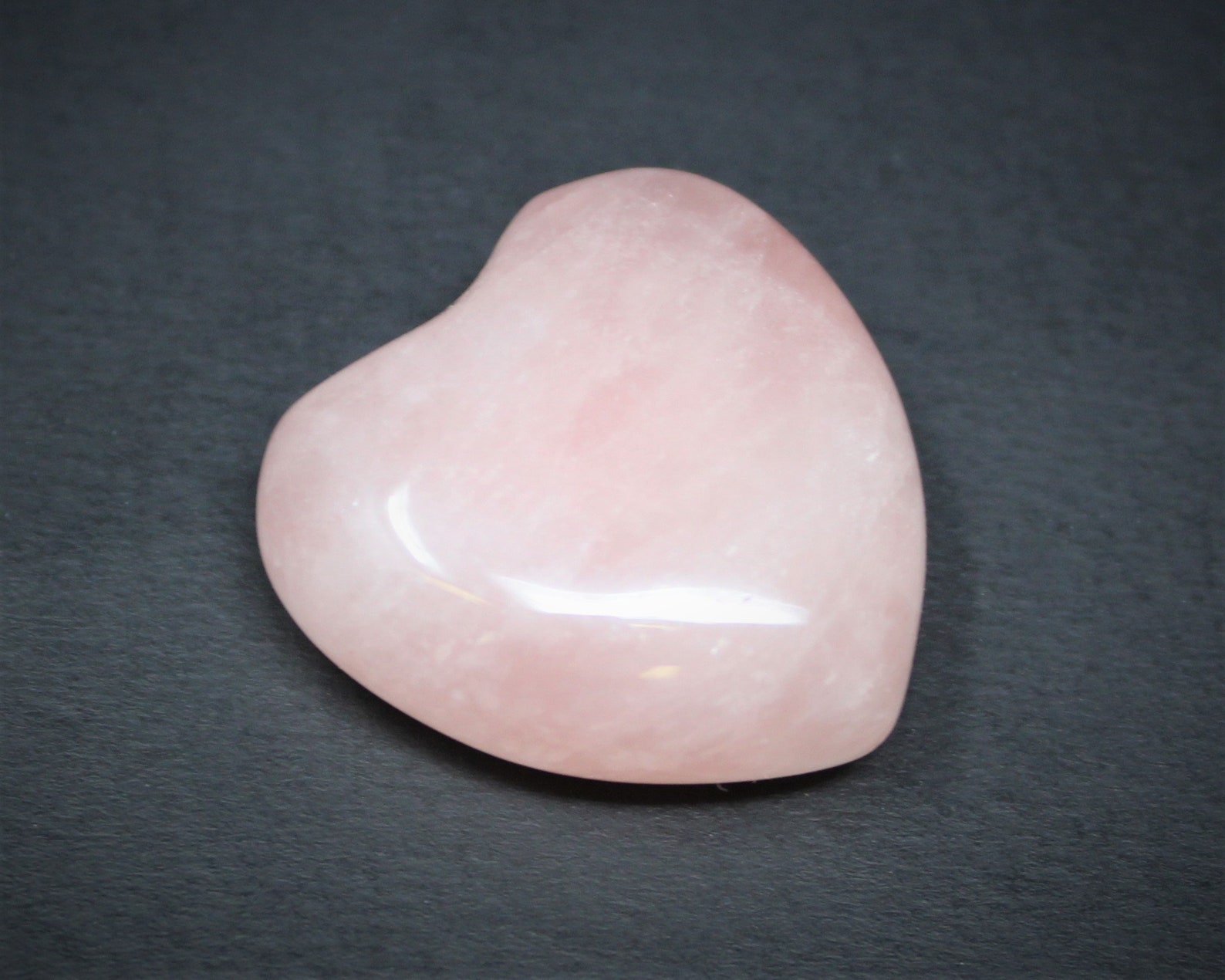 rose quartz heart facial stone rose quartz heart facial stone